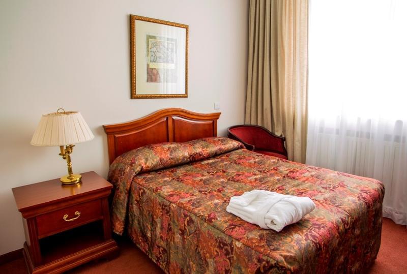 Atyrau Hotel Экстерьер фото