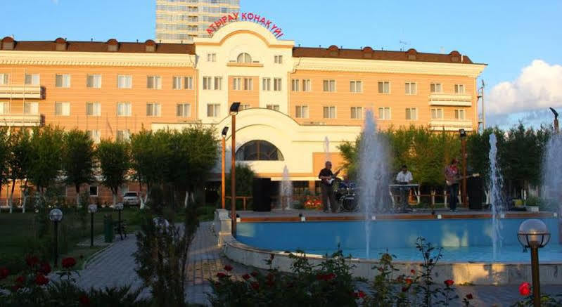 Atyrau Hotel Экстерьер фото